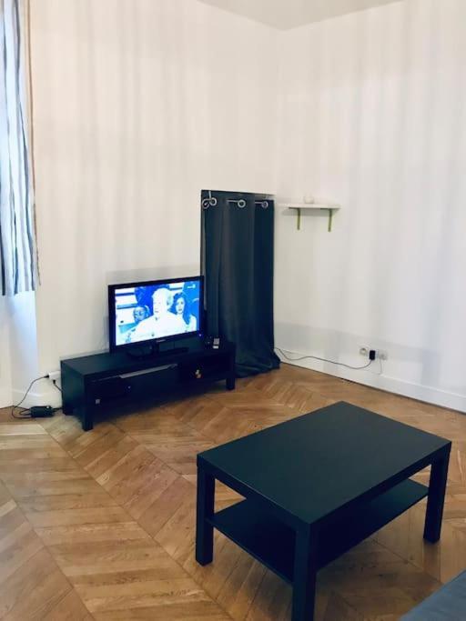 The Spot In The Center On Fontainebleau Apartment Екстериор снимка